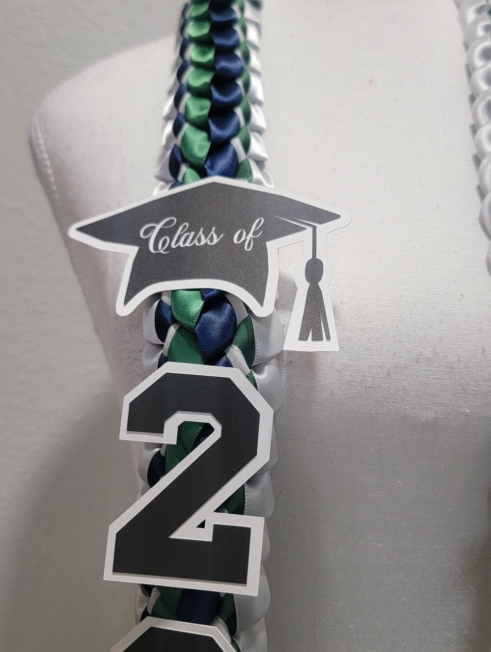 Graduation Money Lei - Picture 3 of 6